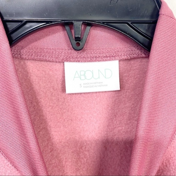 ⭐️NEW Abound Pink Bloom Mock Neck Long Sleeves Cropped Pullover Sweatshirt Top S - Picture 2 of 8